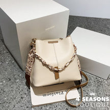 Popular Large-Capacity Bucket Bag For Women 2022 New Fashion Messenger Niche Casual Commuter