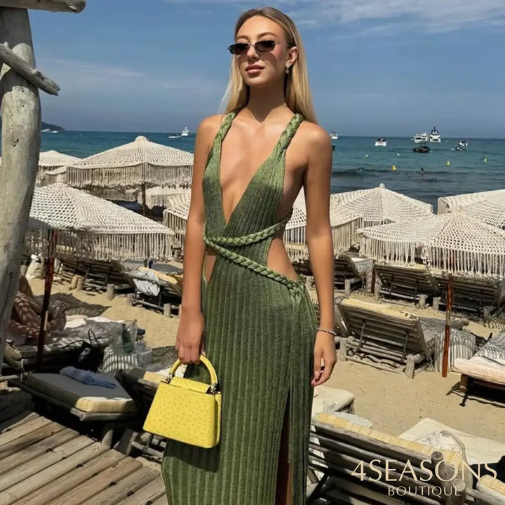 Vestido longo de tricô canelado decote V costas nuas com fenda alta - verde